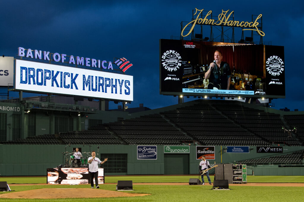 DROPKICK MURPHYS STREAMING OUTTA FENWAY PRESENTED BY PEGA FREE LIVESTREAM PERFORMANCE